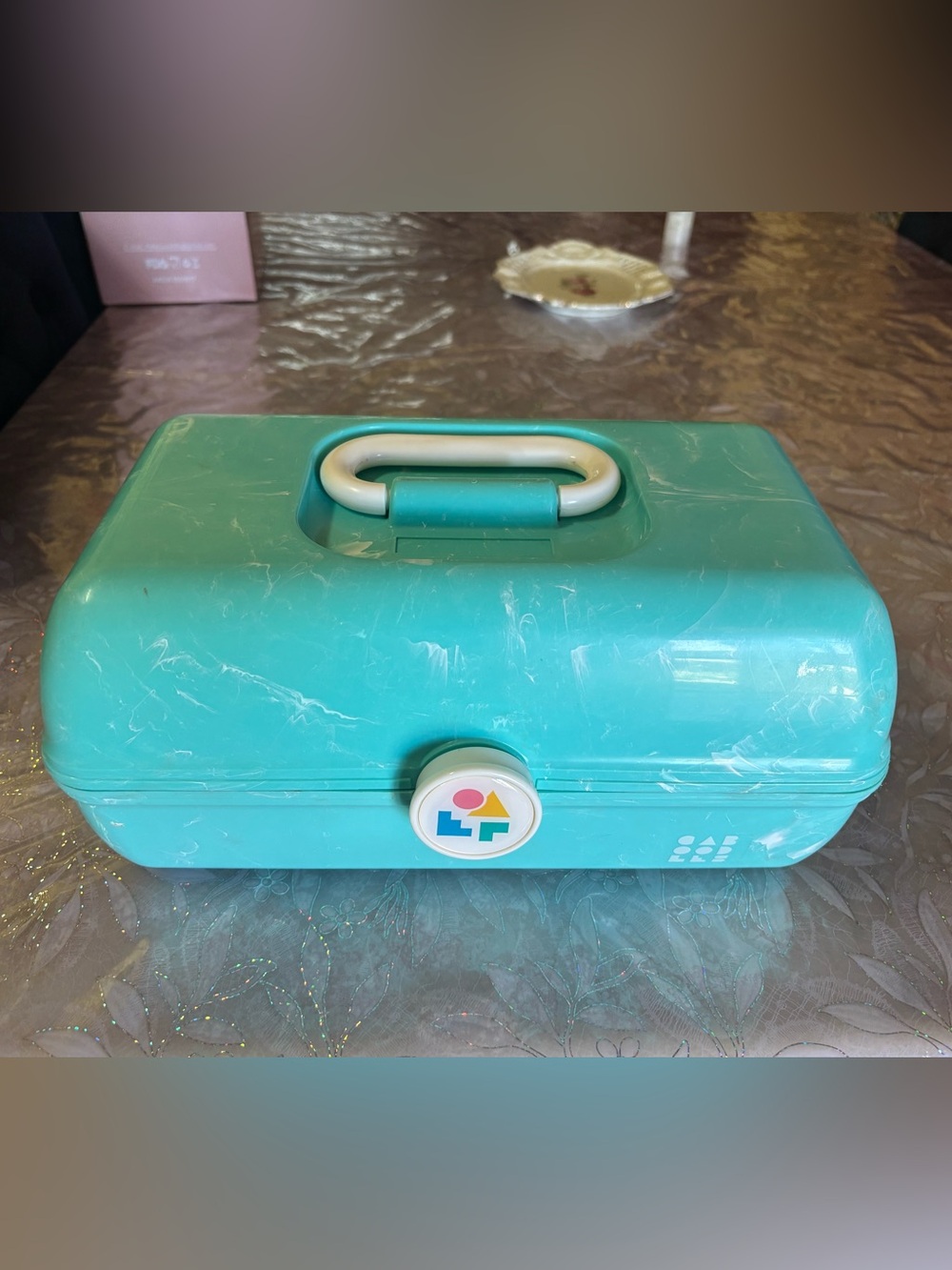 Caboodle Teal Retro Plastic Carry Case with Geo Logo